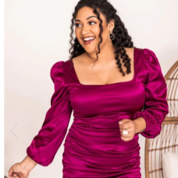 PINK LILY PLUS SIZE SATIN RUCHED STRETCH SQUARE NECK PARTY DRESS - Picture 4 of 4